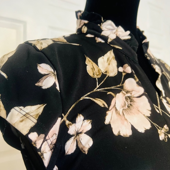 Floral print blouse - Picture 4 of 5